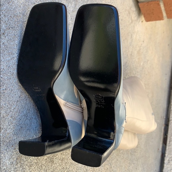 Size 5  Cividini boots - Picture 3 of 4